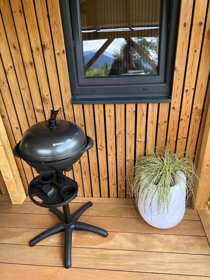 Domcek Pod Vezami S Virivkou A Grilom, Pri Termalnom Kupalisku Apartment Liptovsky Jan Exterior photo